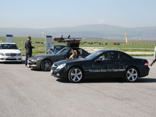 "ОЧАРОВАНИЕ БЕЗ КРАЙ" - ексклузивното роудшоу Mercedes-Benz Star Experience